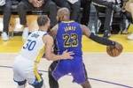 传奇不息！NBA晒詹库生涯数据：老詹生涯42036分 库里4029记三分