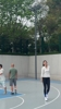 现在的女孩子打球都这么强的？？不知道我能不能背打打🤔