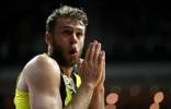 NBA旧将！梅利15分7板5助2帽全队最高 加里纳利5罚全中贡献8分