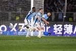 五连胜！英博1-0客胜铁人笑傲德比 斯坦丘第84分钟世界波制胜